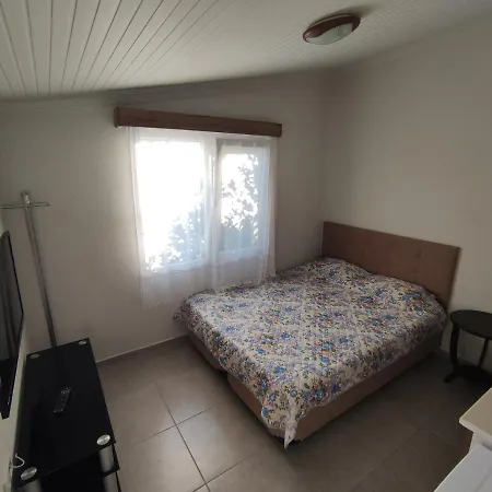 Rain Bahce Konukevi Çeşme